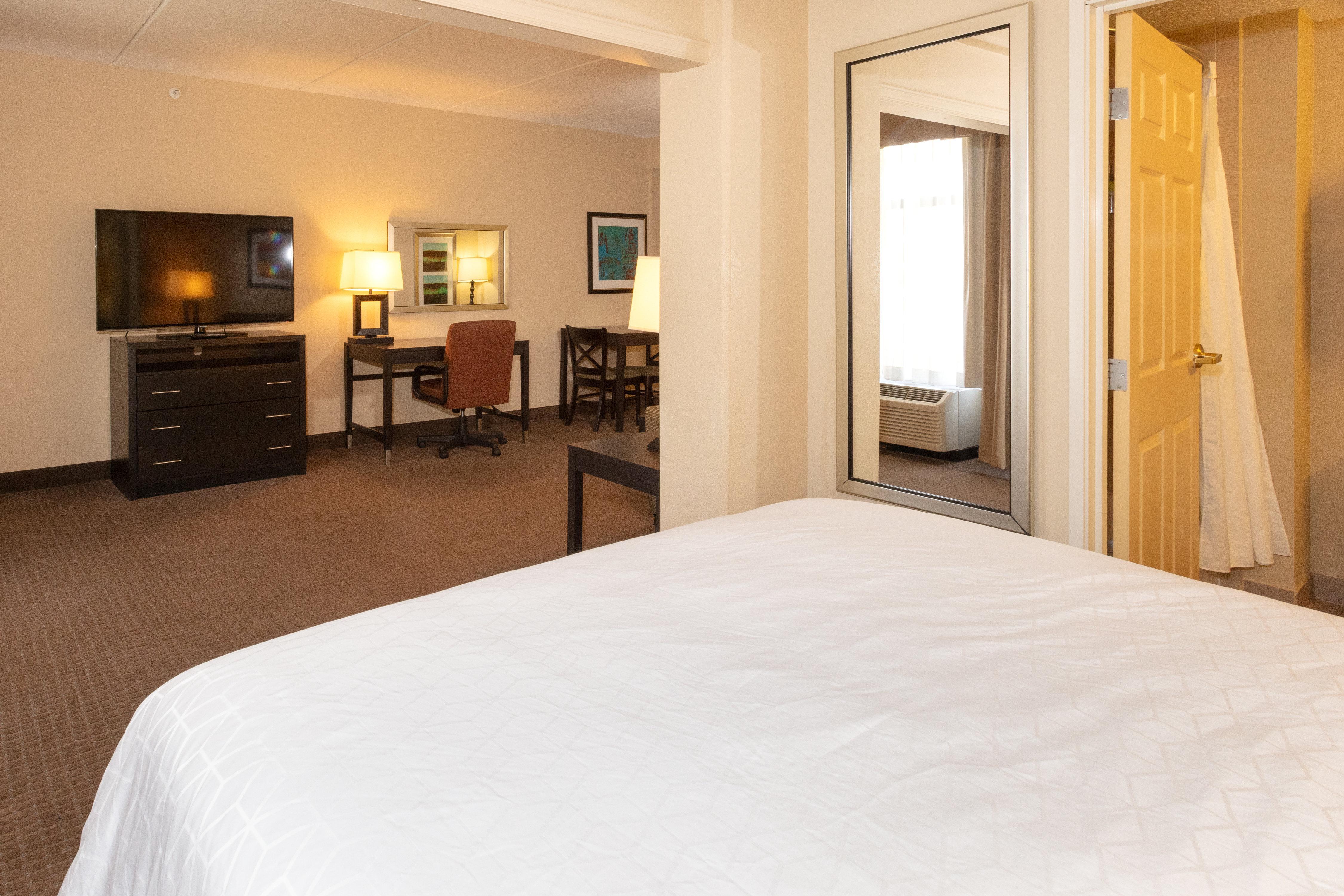 Holiday Inn Express Hotel & Suites Jacksonville Airport By Ihg Exterior photo
